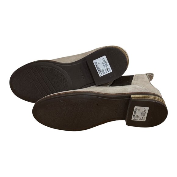 Clarks Memi Top Chelsea Boots Sand Suede Women's Size 7 M Ankle Booties New - Picture 6 of 7